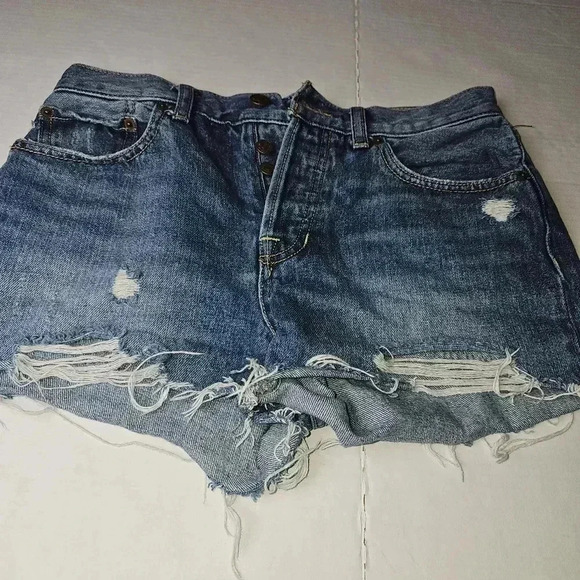 We The Free Medium Wash Distress Blue Jean Shorts - Picture 2 of 12